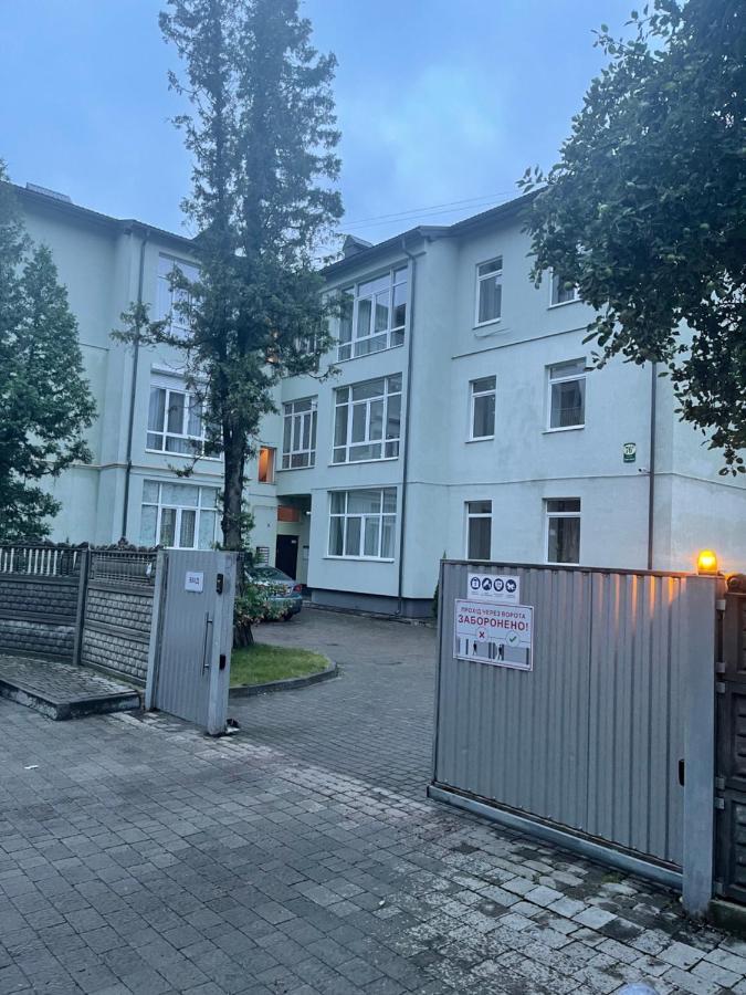 Comfort Place In The City Centre Ивано-Франкивск Екстериор снимка