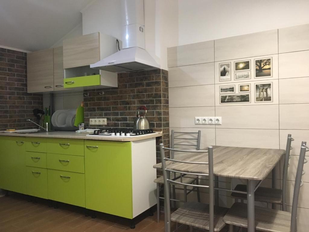 Comfort Place In The City Centre Ивано-Франкивск Екстериор снимка